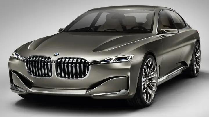 BMW 9 series front