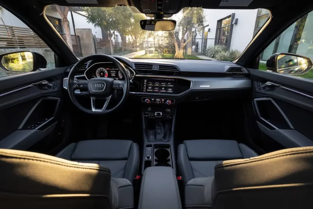 Audi q3 interior